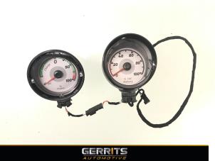 Gebruikte Batterij power display Smart Fortwo Coupé (451.3) Electric Drive Prijs € 54,98 Margeregeling aangeboden door Gerrits Automotive BV