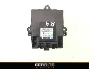Gebruikte Deur module Mercedes B (W245) 2.0 B-200 16V Turbo Prijs € 21,98 Margeregeling aangeboden door Gerrits Automotive BV