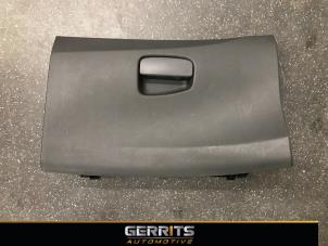 Gebruikte Handschoenenkastje Citroen C3 (SC) 1.0 Vti 68 12V Prijs € 24,99 Margeregeling aangeboden door Gerrits Automotive