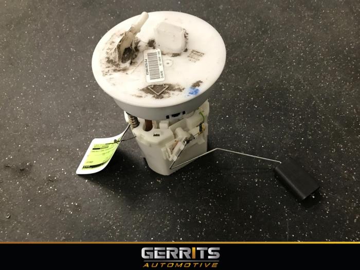 Gebruikte Tank element Pomp Ford Fiesta 6 (JA8) 1.25 16V Prijs € 32,98 Margeregeling aangeboden door Gerrits Automotive BV