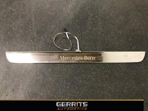 Gebruikte Instapverlichting Mercedes C (C205) C-300 2.0 Turbo 16V Prijs € 82,48 Margeregeling aangeboden door Gerrits Automotive
