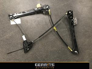 Gebruikte Ruitmechaniek 2Deurs rechts-voor Mercedes C (C205) C-300 2.0 Turbo 16V Prijs € 71,48 Margeregeling aangeboden door Gerrits Automotive BV