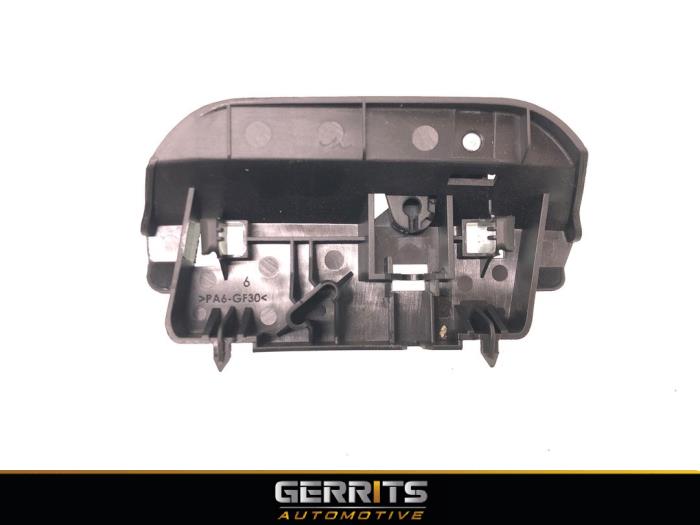 Gebruikte Diversen Mercedes C (C205) C-300 2.0 Turbo 16V Prijs € 27,48 Margeregeling aangeboden door Gerrits Automotive BV
