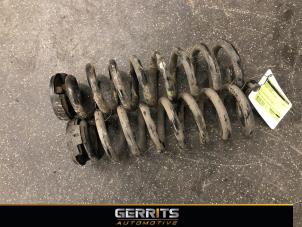 Gebruikte Veerschroef achter Mercedes C (C205) C-300 2.0 Turbo 16V Prijs € 54,98 Margeregeling aangeboden door Gerrits Automotive BV