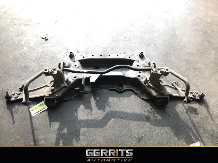 Gebruikte Subframe Renault Megane IV Estate (RFBK) 1.6 Energy dCi 130 Prijs € 149,99 Margeregeling aangeboden door Gerrits Automotive BV