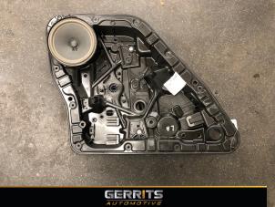 Gebruikte Ruitmechaniek 4Deurs links-achter Mercedes A (177.0) 1.3 A-160 Turbo 16V Prijs € 109,98 Margeregeling aangeboden door Gerrits Automotive