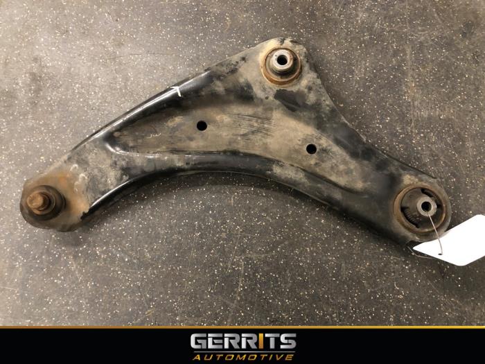 Draagarm links-voor Nissan Pulsar