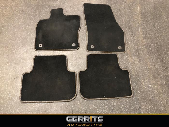 Matten Set Volkswagen Golf Sportsvan