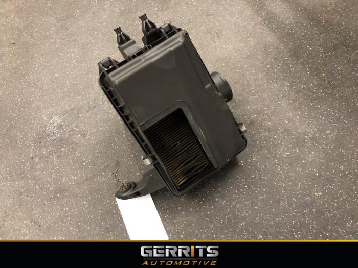 Gebruikte Luchtfilterhuis Nissan Qashqai (J11) 1.2 DIG-T 16V Prijs € 82,48 Margeregeling aangeboden door Gerrits Automotive BV