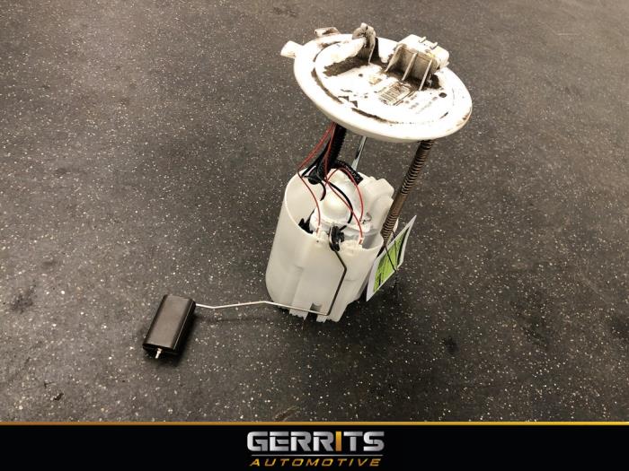 Gebruikte Tank element Pomp Nissan Qashqai (J11) 1.2 DIG-T 16V Prijs € 76,98 Margeregeling aangeboden door Gerrits Automotive BV