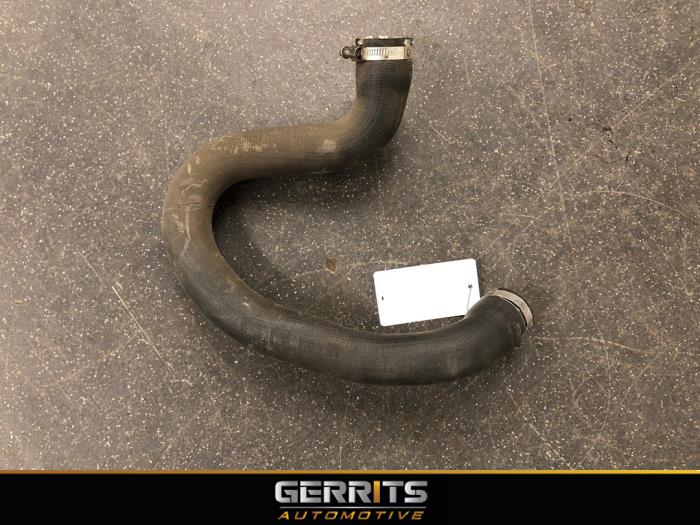 Gebruikte Intercooler Slang Peugeot 308 (L3/L8/LB/LH/LP) 1.6 16V THP Prijs € 49,99 Margeregeling aangeboden door Gerrits Automotive BV