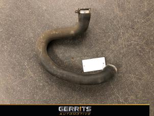 Gebruikte Intercooler Slang Peugeot 308 (L3/L8/LB/LH/LP) 1.6 16V THP Prijs € 49,99 Margeregeling aangeboden door Gerrits Automotive BV