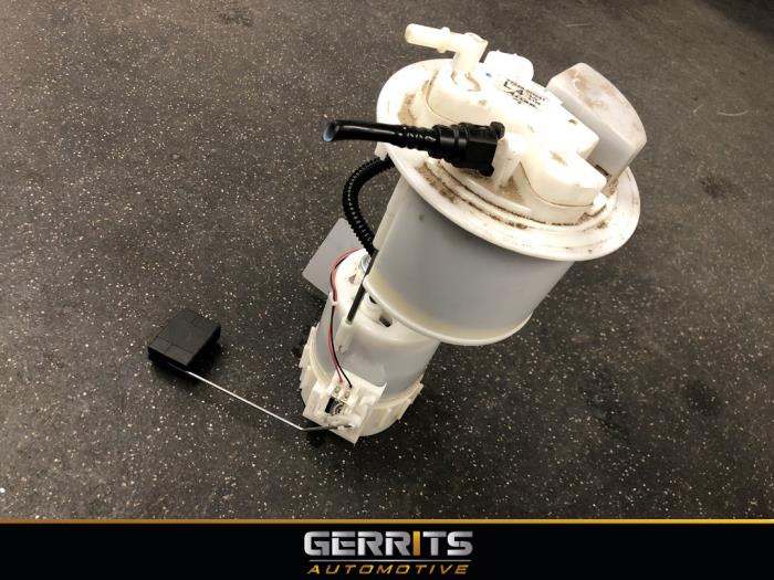 Gebruikte Tank element Pomp Peugeot 108 1.0 12V VVT-i Prijs € 54,98 Margeregeling aangeboden door Gerrits Automotive BV