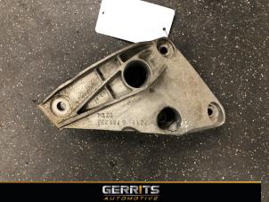 Gebruikte Motorsteun BMW 5 serie (F10) 520i 16V Prijs € 21,98 Margeregeling aangeboden door Gerrits Automotive BV