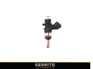 Gebruikte Injector (benzine injectie) Audi S3 Sportback (8VA/8VF) 2.0 T FSI 16V Prijs € 27,48 Margeregeling aangeboden door Gerrits Automotive