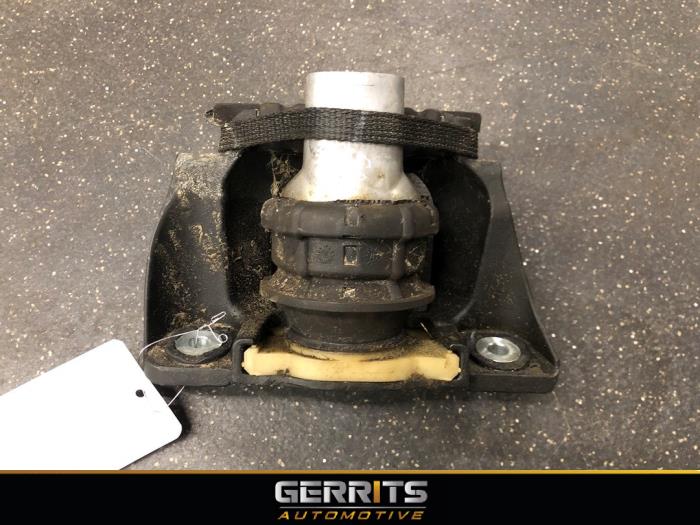 Gebruikte Motorrubber Volvo XC60 II (UZ) 2.0 T8 16V Recharge, Twin Engine AWD Prijs € 54,98 Margeregeling aangeboden door Gerrits Automotive BV