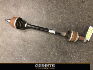 Gebruikte Aandrijfas links-achter Volvo XC60 II (UZ) 2.0 T8 16V Recharge, Twin Engine AWD Prijs € 349,99 Margeregeling aangeboden door Gerrits Automotive BV