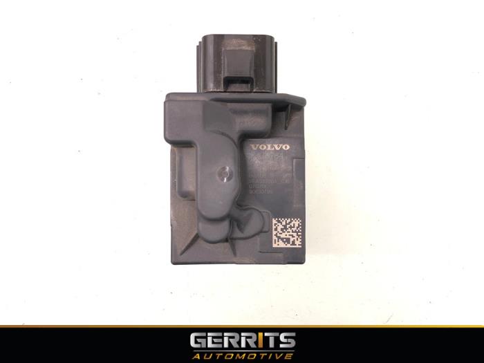 Gebruikte Brandstofpomp module Volvo XC60 II (UZ) 2.0 T8 16V Recharge, Twin Engine AWD Prijs € 98,98 Margeregeling aangeboden door Gerrits Automotive BV