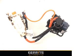 Gebruikte Oplaadpunt stekker aansluiting Volvo XC60 II (UZ) 2.0 T8 16V Recharge, Twin Engine AWD Prijs € 192,48 Margeregeling aangeboden door Gerrits Automotive BV