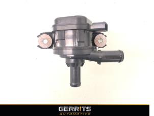 Gebruikte Waterpomp Toyota C-HR (X1,X5) 1.2 16V Turbo Prijs € 109,98 Margeregeling aangeboden door Gerrits Automotive BV