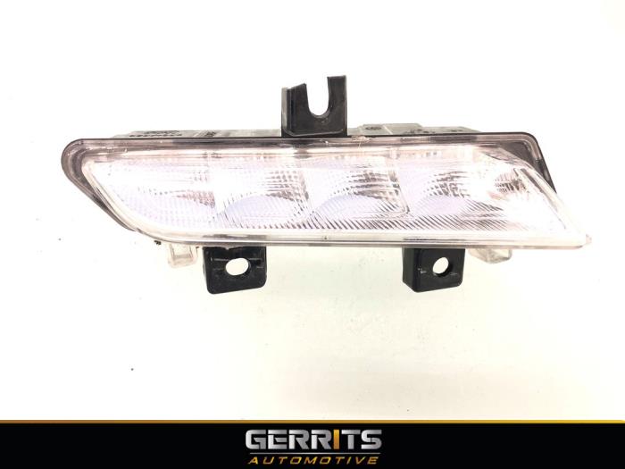 renault captur daytime running lights