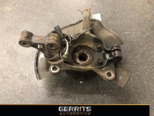 Gebruikte Fusee rechts-voor Mazda CX-3 (DJ/DK) 2.0 SkyActiv-G 120 AWD Prijs € 164,98 Margeregeling aangeboden door Gerrits Automotive BV