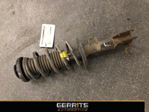 Gebruikte Schokdemperpoot links-voor Chevrolet Spark 1.2 16V Prijs € 38,48 Margeregeling aangeboden door Gerrits Automotive