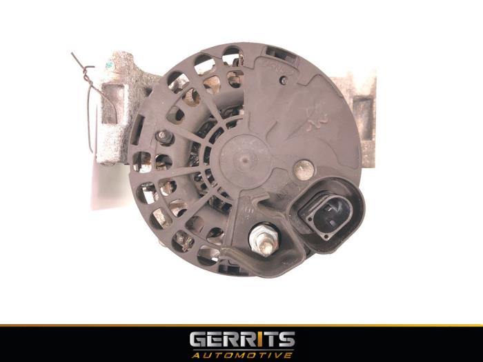 Dynamo van een Opel Combo 1.3 CDTI 16V 2017