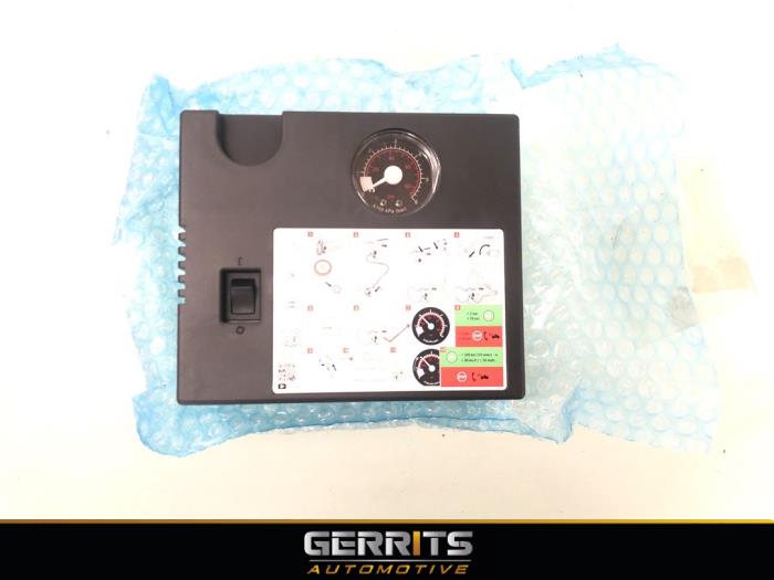 Gebruikte Compressor Citroen C3 (SX/SW) 1.0 Vti 12V PureTech Prijs € 27,48 Margeregeling aangeboden door Gerrits Automotive BV