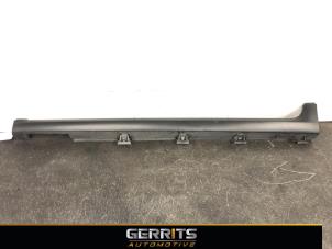 Gebruikte Sideskirt links Citroen C3 (SX/SW) 1.0 Vti 12V PureTech Prijs € 109,98 Margeregeling aangeboden door Gerrits Automotive BV