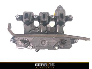 Gebruikte Kleppendeksel Renault Megane IV Estate (RFBK) 1.6 Energy dCi 130 Prijs € 49,99 Margeregeling aangeboden door Gerrits Automotive BV