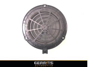 Gebruikte Luidspreker Peugeot 2008 (UD/UK/UR/US/UX) 1.2 VTi 12V PureTech 130 Prijs € 19,99 Margeregeling aangeboden door Gerrits Automotive BV