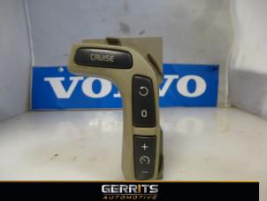 Gebruikte Tempomaat Bediening Volvo V70 (SW) 2.4 D 20V Prijs € 21,98 Margeregeling aangeboden door Gerrits Automotive