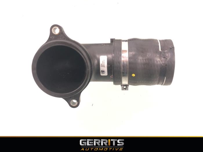 Gebruikte Intercooler Buis Alfa Romeo Giulia (952) 2.9 Bi-Turbo V6 24V Quadrifoglio Verde Prijs € 82,48 Margeregeling aangeboden door Gerrits Automotive BV