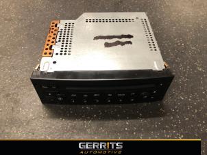 Gebruikte Radio CD Speler Peugeot 307 (3A/C/D) 1.4 Prijs € 54,98 Margeregeling aangeboden door Gerrits Automotive BV