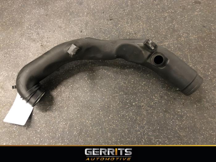Gebruikte Intercooler Buis Volkswagen Caddy III (2KA,2KH,2CA,2CH) 1.9 TDI Prijs € 32,98 Margeregeling aangeboden door Gerrits Automotive BV