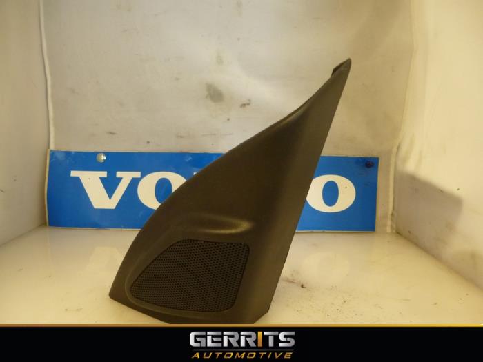 Speakerkap van een Volvo V70 (BW) 2.0 D 16V 2009
