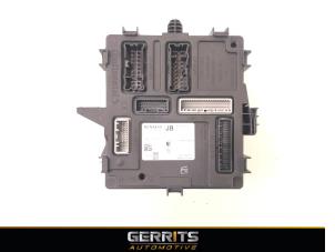 Gebruikte Bodycontrol Module Renault Clio V (RJAB) 1.6 E-Tech 140 16V Prijs € 192,48 Margeregeling aangeboden door Gerrits Automotive