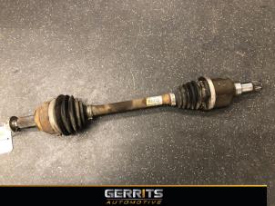 Gebruikte Cardanas links-voor (VWA) Ford Fiesta 7 1.0 EcoBoost 12V 100 Prijs € 126,48 Margeregeling aangeboden door Gerrits Automotive BV