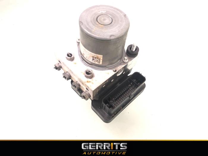 Gebruikte ABS Pomp Mercedes A (177.0) 2.0 A-250 Turbo 16V Prijs € 299,99 Margeregeling aangeboden door Gerrits Automotive BV