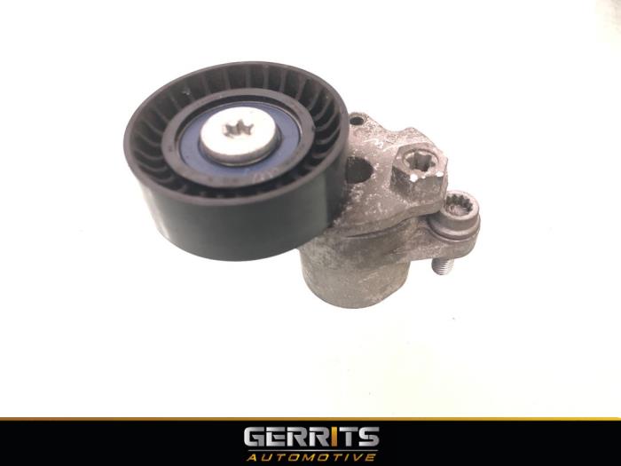 Gebruikte Spanner multiriem Skoda Octavia Combi (5EAC) 1.2 TSI 16V Prijs € 19,80 Margeregeling aangeboden door Gerrits Automotive BV