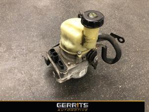 Gebruikte Stuurpomp Dacia Logan MCV II/III/Sandero Wagon 0.9 TCE 12V Prijs € 192,48 Margeregeling aangeboden door Gerrits Automotive BV