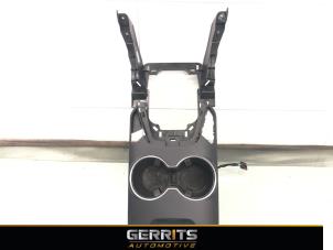 Gebruikte Middenconsoles Ford Mondeo V Wagon 1.5 TDCi Prijs € 54,98 Margeregeling aangeboden door Gerrits Automotive BV