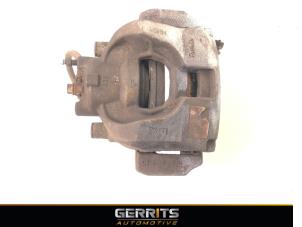 Gebruikte Remklauw (Tang) links-voor Ford Mondeo V Wagon 1.5 TDCi Prijs € 49,48 Margeregeling aangeboden door Gerrits Automotive BV