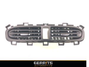 Gebruikte Luchtrooster Dashboard Hyundai i10 1.0 12V Prijs € 43,98 Margeregeling aangeboden door Gerrits Automotive BV