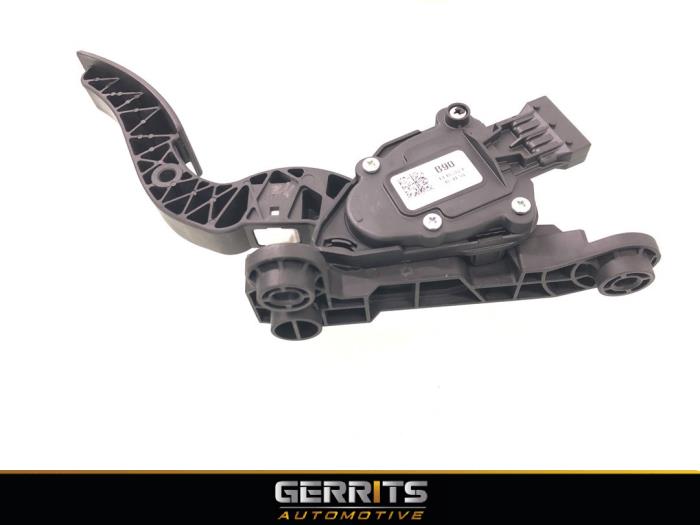 Gaspedaal van een Hyundai i10 1.0 12V 2022