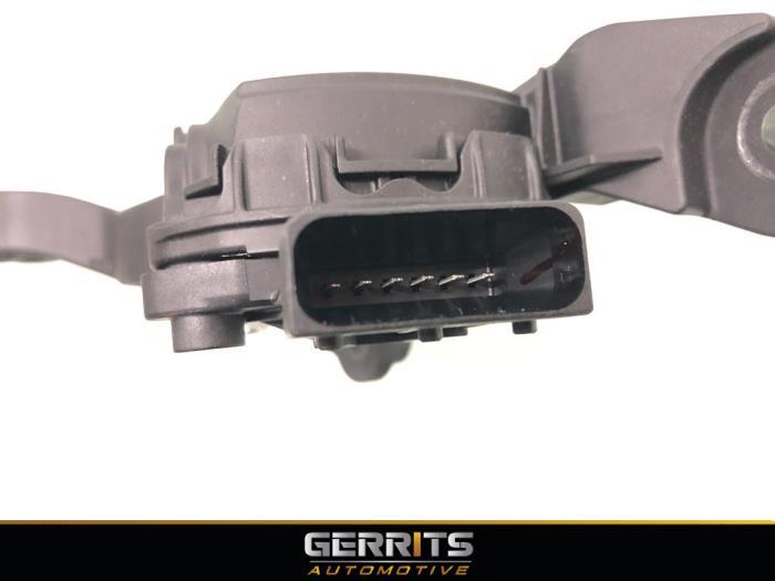 Gaspedaal van een Hyundai i10 1.0 12V 2022