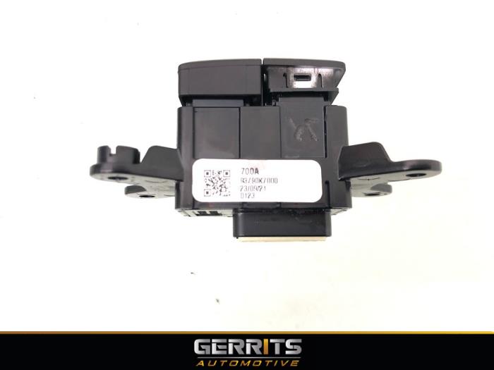 Paniekverlichtings Schakelaar van een Hyundai i10 1.0 12V 2022