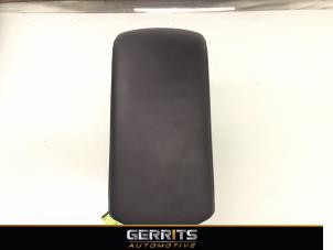 Gebruikte Armsteun Mazda 3 Sport (BP) 2.0 SkyActiv-G 122 Mild Hybrid 16V Prijs € 164,98 Margeregeling aangeboden door Gerrits Automotive BV