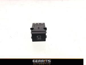 Gebruikte Schakelaar Subaru Forester (SJ) 2.0 16V X Prijs € 38,48 Margeregeling aangeboden door Gerrits Automotive BV